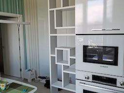 Стеллажи и полки на заказ